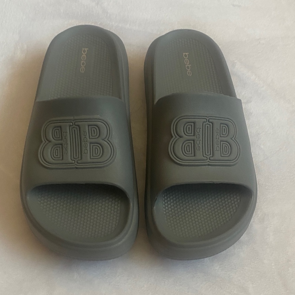 Bebe Gray Embossed Logo Slides
